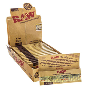 RAW CLASSIC 1¼ ROLLING PAPER - 24 PACKS